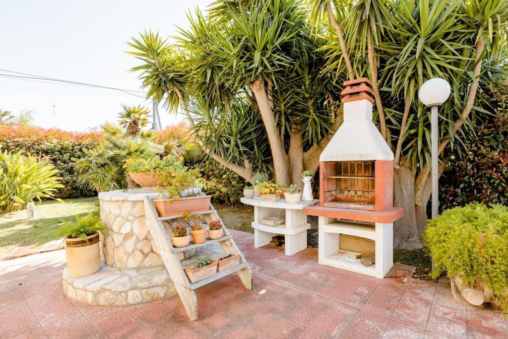 Villa La Serenata Di Pietro Taranto Bagian luar foto